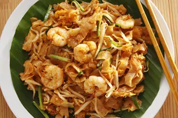 Kwetiau Goreng Sembari Bernyanyi